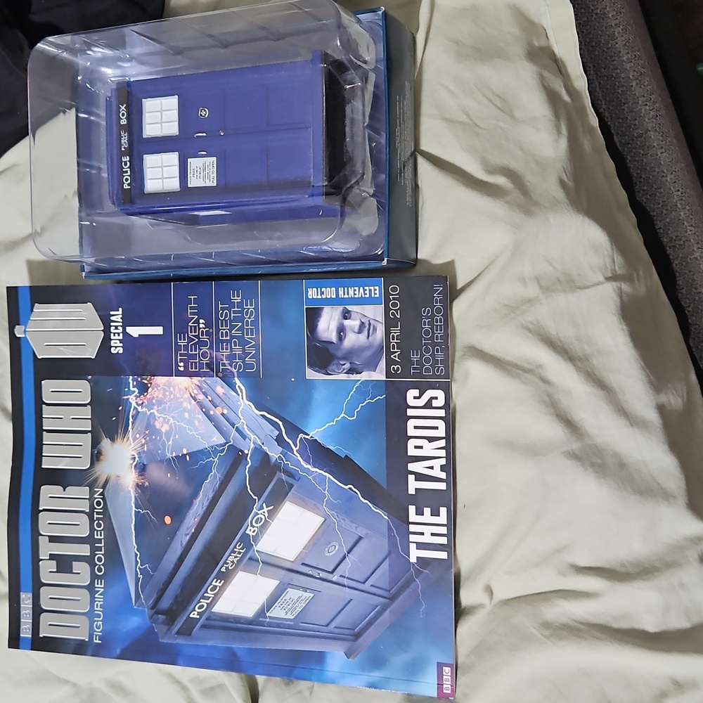 Doctor Who Figurine of the Tardis, Special #1